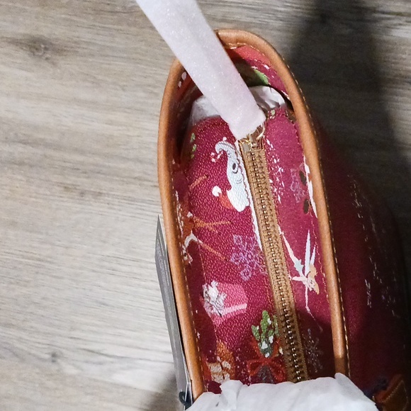 Nwt Disney dooney and bourke Christmas - Picture 11 of 11